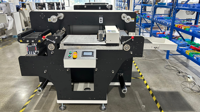 Rotary & Flatbed Digital Die Cutting Machine VR320F