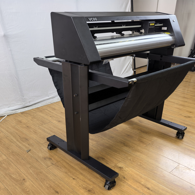 Desktop Vinyl Cutter with Servo ARMS & CCD Camera VC80